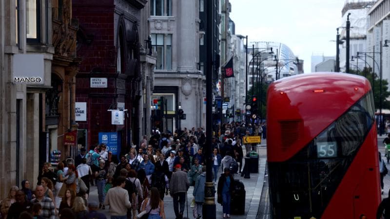 Il sindaco di Londra: “Oxford Street diventerà pedonale, stop a bus e taxi”. Ma il comune di Westminster non ci sta