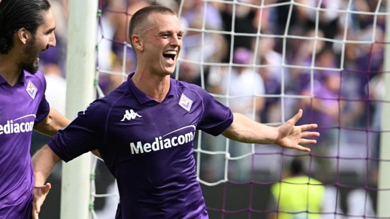 Gudmundsson esulta dopo il gol del 2 a 1