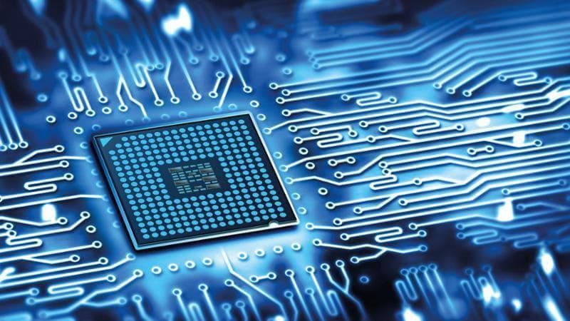 Nuove fabbriche di chip, Samsung e Tsmc scommettono sugli Emirati: investimenti per oltre 100 miliardi di dollari