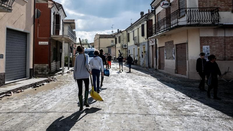 20/09/2024 Alluvione in Emilia Romagna.
Danni per esondazione del fiume Lamone che ha rotto gli argini a Traversara di Bagnocavallo  nel Ravennate.
Pulizie dal fango