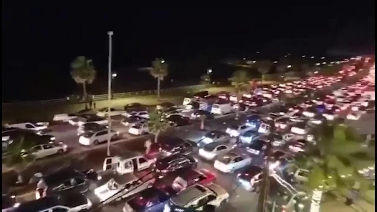Libano sotto le bombe: l'esodo di migliaia di famiglie verso Beirut