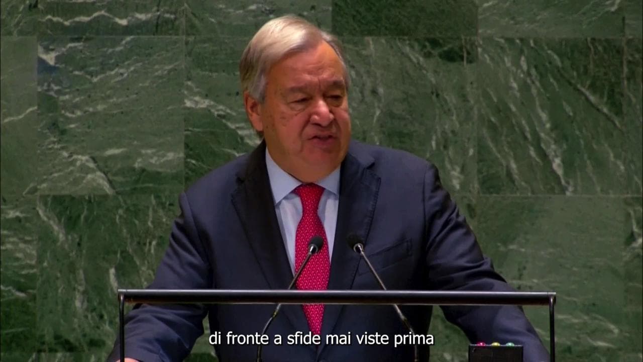 Onu, Guterres: "Siamo di fronte a sfide mai viste, nuove armi e minacce nucleari: ma il mondo continua a dividersi"