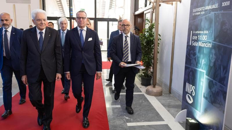 Il Capo dello Stato Sergio Mattarella con il presidente dell'Inps Gabriele Fava
