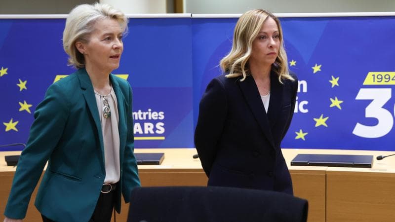 epa11235844 European Commission President Ursula von der Leyen and Italian Prime Minister Giorgia Meloni (R) during the second day of a European Council meeting in Brussels, Belgium, 22 March 2024. EU leaders are meeting in Brussels to discuss continued support for Ukraine, the developing situation in the Middle East, security and defense, enlargement, external relations, migration, agriculture as well as the European semester.  EPA/OLIVIER HOSLET