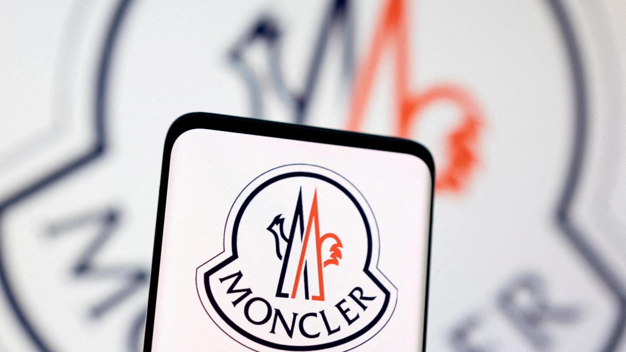 Lvmh entra in Moncler, il titolo vola a Piazza Affari - la Repubblica