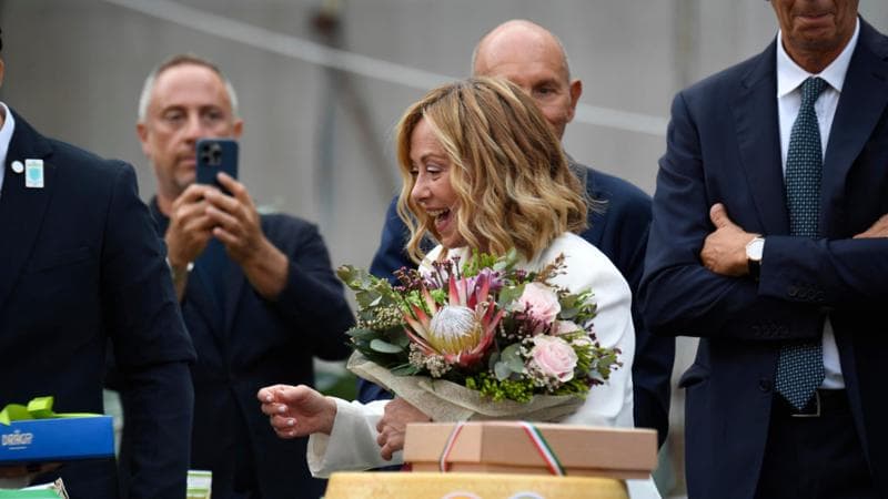Giorgia Meloni all'Expo Divinazione che ha preceduto il G7 Agricoltura di Ortigia