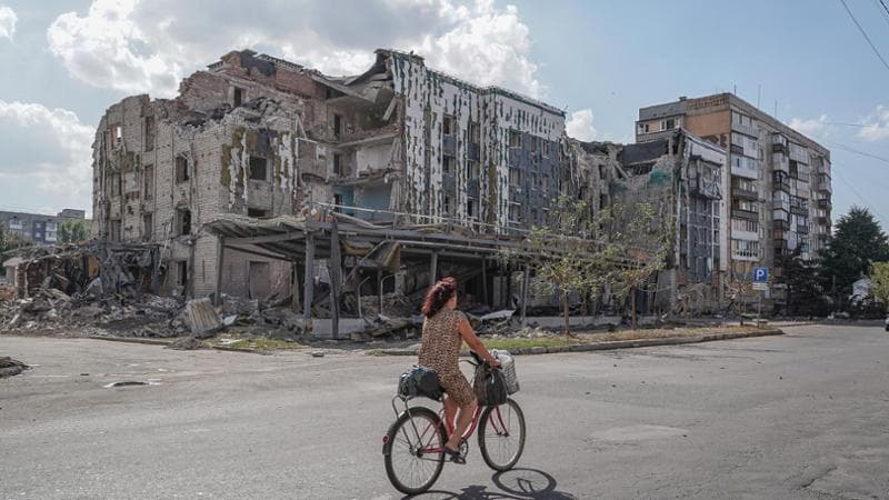 Un edificio distrutto a Pokrovsk, città ucraina vicina alla linea del fronte. Global Images Ukraine via Getty
