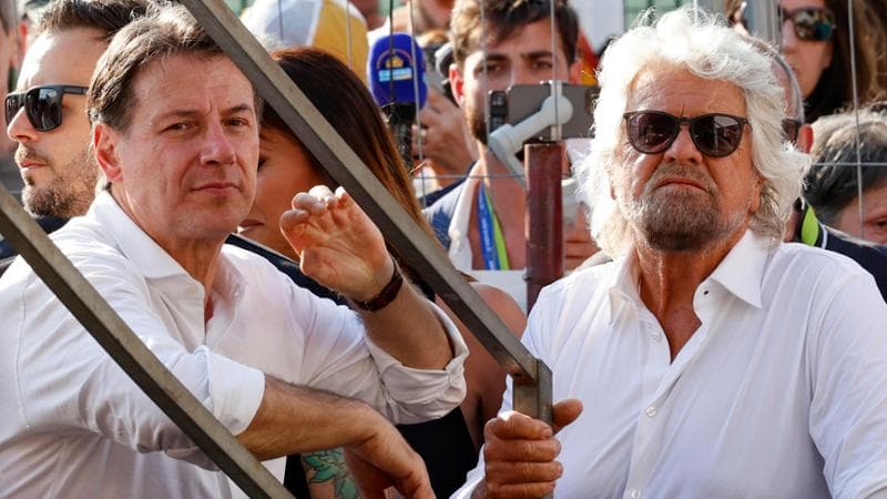 Hanno tutti ragione | "A morte la sinistra!" I rossobruni d'Europa sono in debito con Grillo e Travaglio