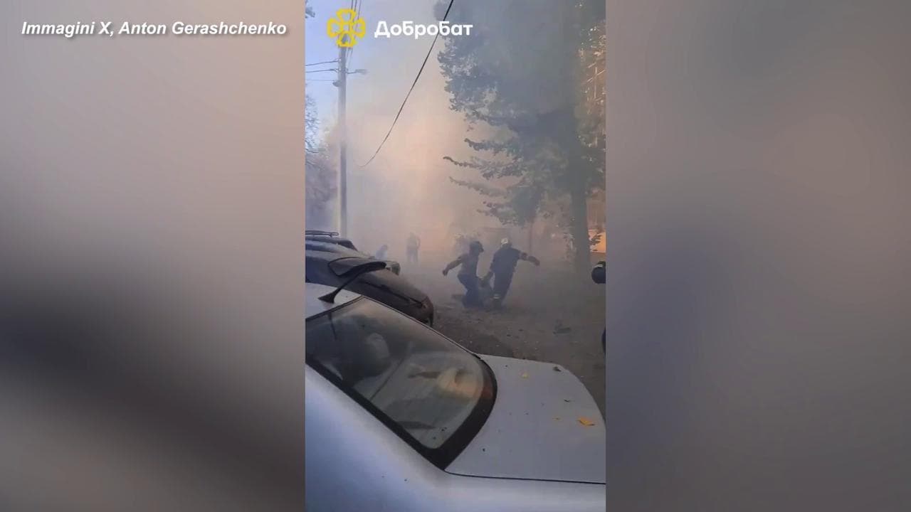 Ucraina, le immagini dell'attacco all'ospedale di Sumy