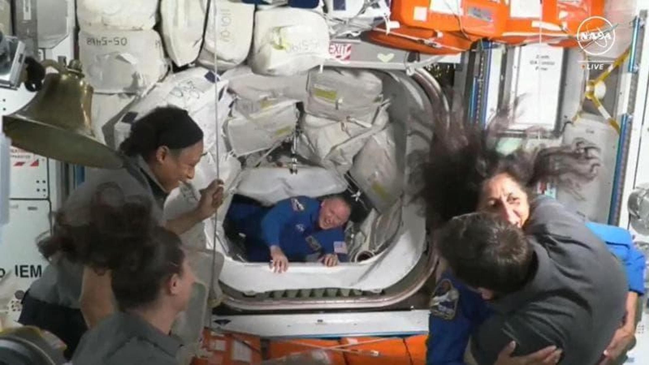 宇宙ステーションに取り残された宇宙飛行士、彼らを地球に帰還させるスペースXのミッションが始まった