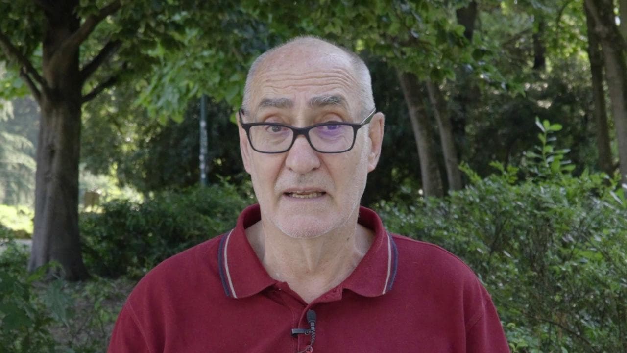 Rolf A. Stein - Il mondo in piccolo : "La passione per oggetti in miniatura che dall'Oriente conquista da sempre anche noi"