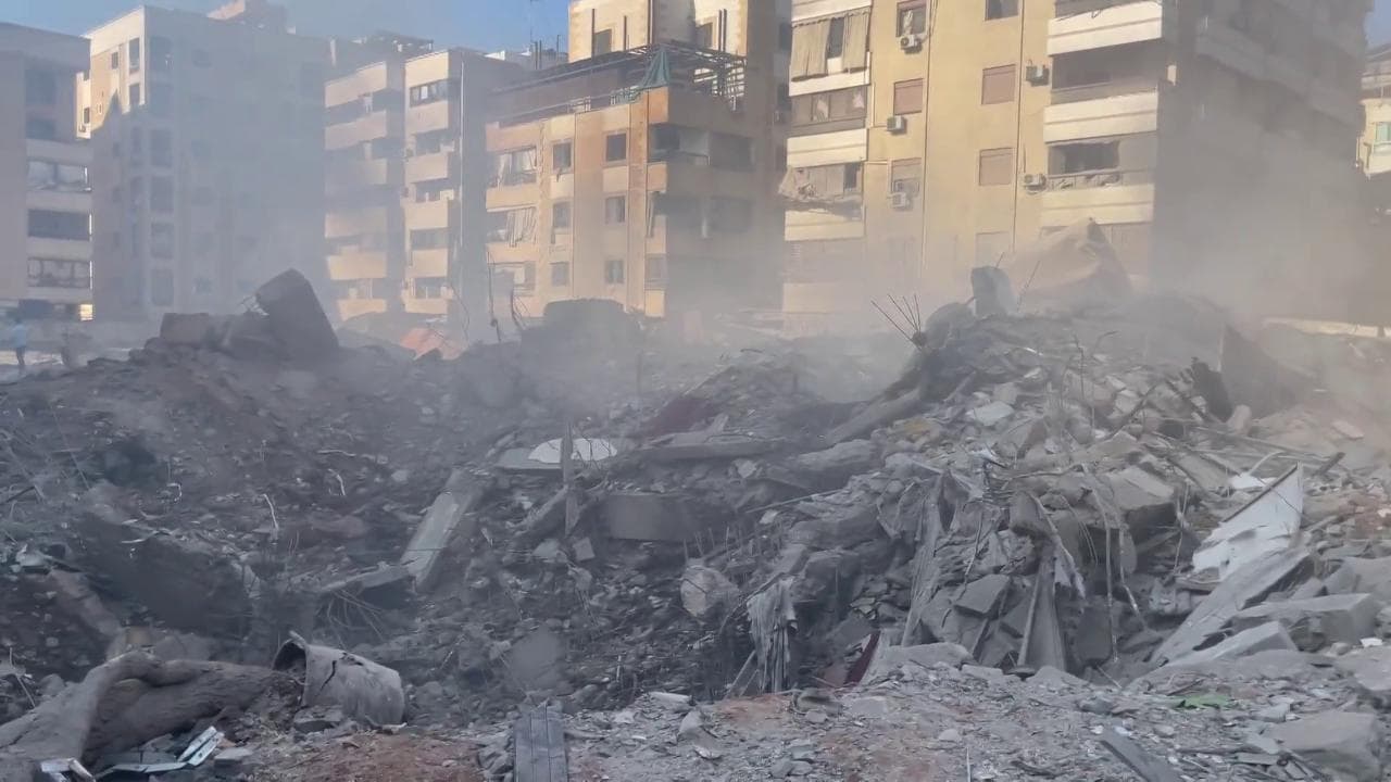 Beirut. Ecco il palazzo bombardato in cui è morto Nasrallah