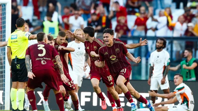 L'esultanza di Pisilli dopo la rete della vittoria