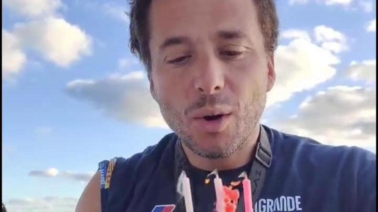 Ambrogio Beccaria festeggia il compleanno mentre attraversa a vela il Mediterraneo nella Med Mex