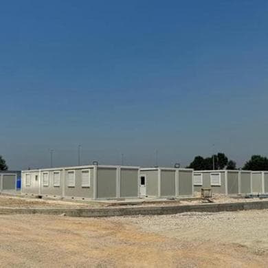 Migranti, il flop dei centri in Albania: ancora nessuna data certa per l’apertura