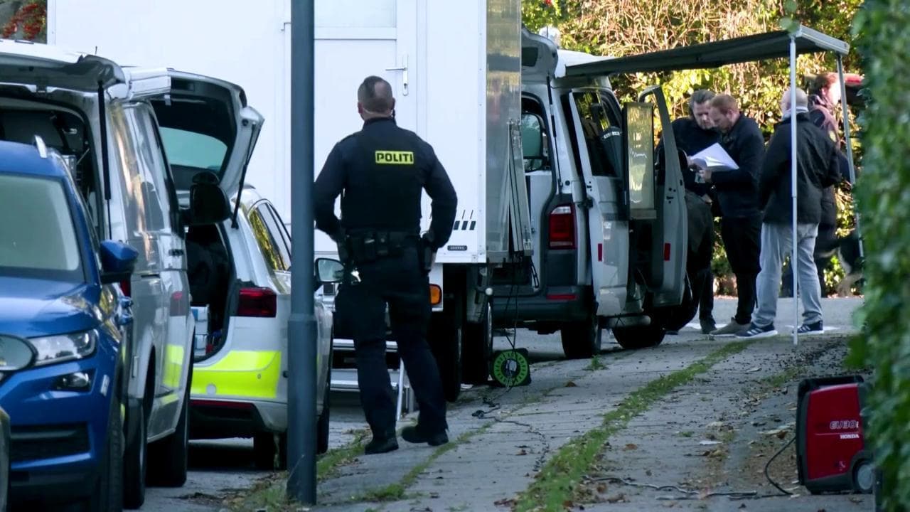Copenaghen, due esplosioni vicino all'ambasciata israeliana: la polizia sul luogo delle deflagrazioni