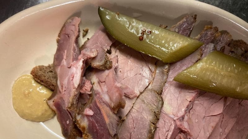 Ricetta. Carne affumicata: l’afrodisiaco perfetto si trova in macelleria