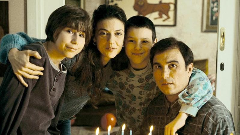 Barbara Ronchi (la madre) e Francesco Di Leva (il padre),  sono i protagonisti del film Familia di Francesco Costabile