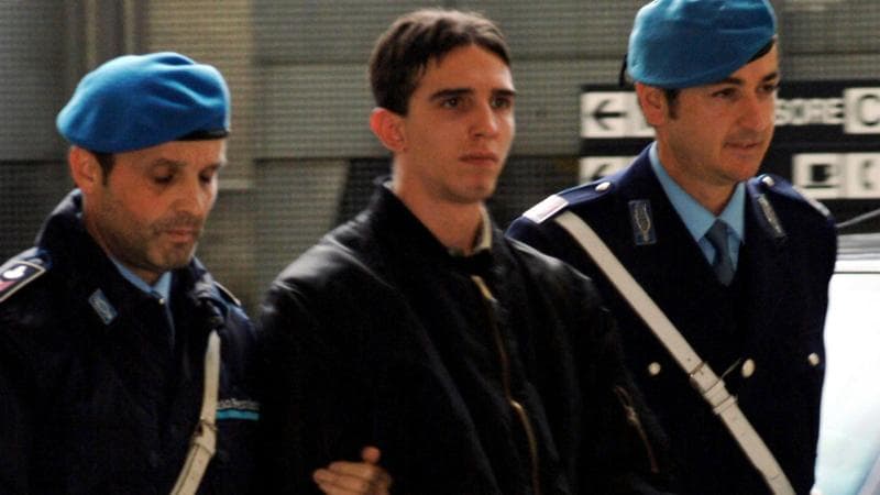 L’ex bestia di Satana Mario Maccione apre uno sportello di ascolto. L’ira dei parenti delle vittime: “È pericoloso e lucra sul nostro dolore”