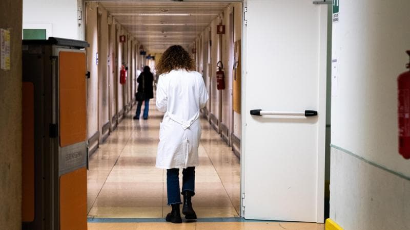 Porta iella parlare di iella. Chiediamo scusa ai medici