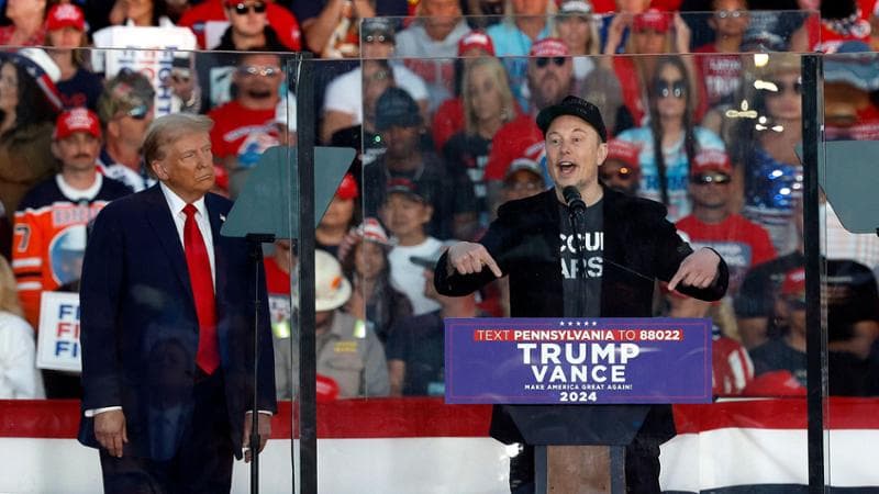 Il trucco di Elon Musk: offre 47 dollari a elettore per portare voti a Trump