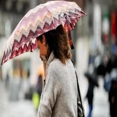 Previsioni meteo, piogge torrenziali fino a giovedì 10 ottobre. Massima allerta al Centro-Nord