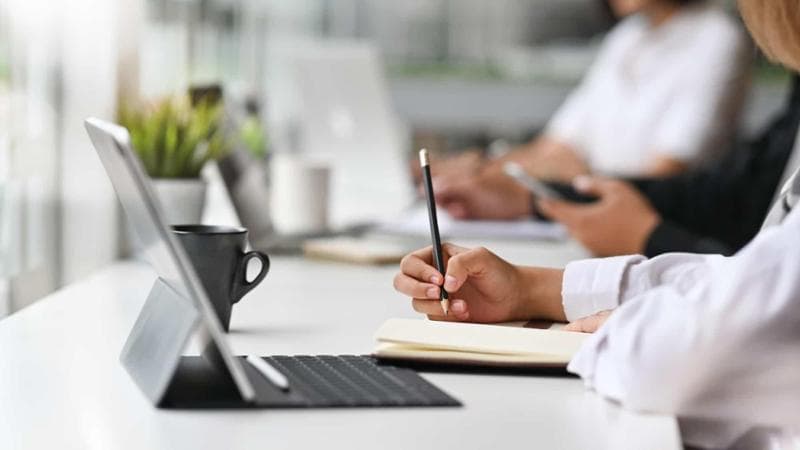 Università, stretta sulle telematiche: più prof, lezioni in diretta ed esami solo dal vivo