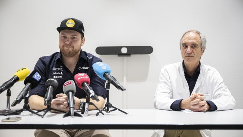 Hintermann e il responsabile medico della nazionale di sci svizzera, Walter O. Frey