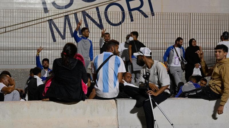 Migranti, in Albania centri operativi dalla prossima settimana. Ma una sentenza della Corte di giustizia europea potrebbe bloccare tutto