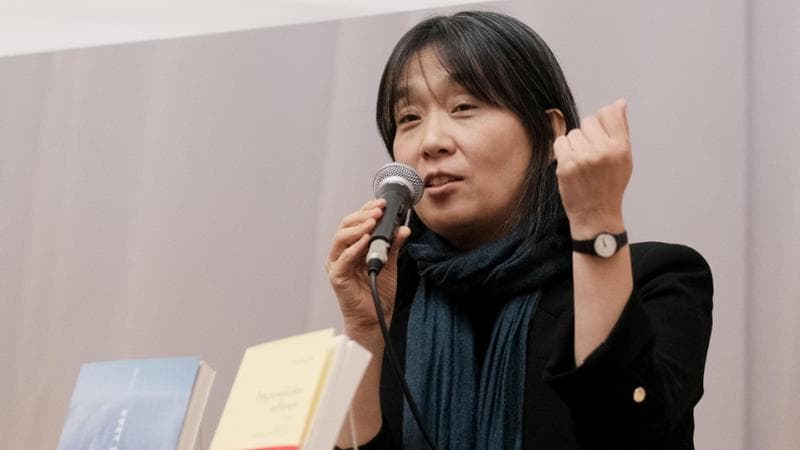 I libri di Han Kang, premio Nobel per la Letteratura 2024: da “La vegetariana” a “L’ora di greco”