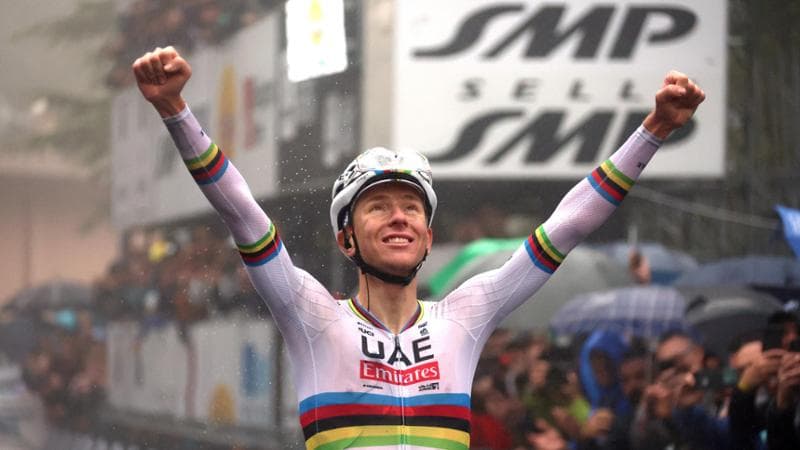 Pogacar reagisce ai sospetti: “Non voglio rischiare di ammalarmi per il doping”. Al Lombardia può eguagliare il record di Coppi