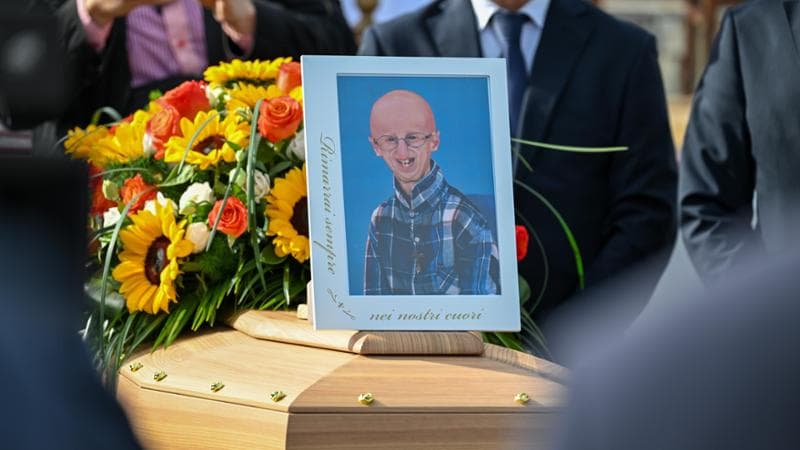 Uno scatto dal funerale di Sammy Basso che si è svolto l'11 ottobre