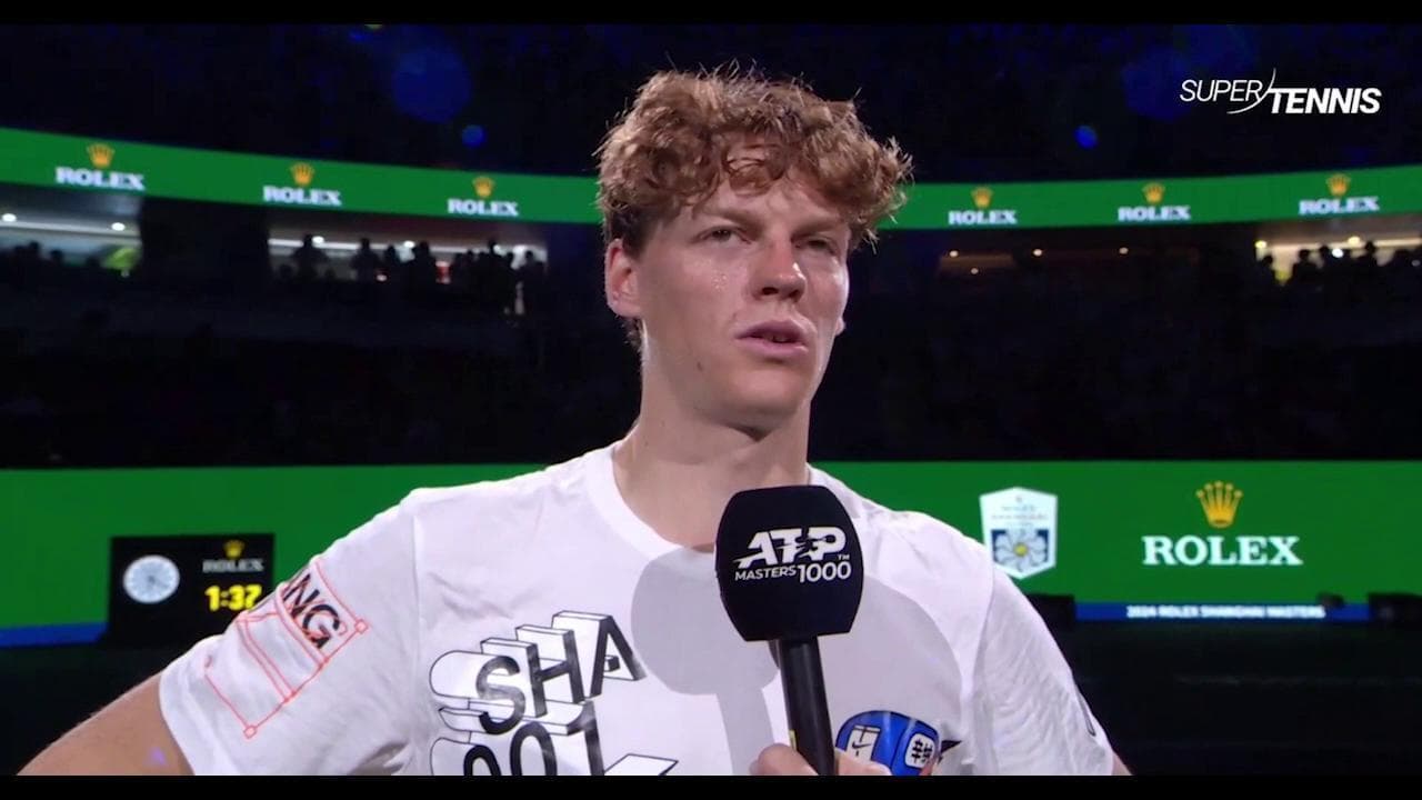 Sinner dopo al vittoria a Shanghai: "Sono stato aggressivo nei momenti importanti, così ho battuto Djokovic"