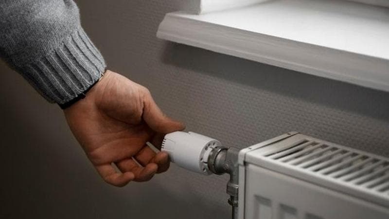 Accensione dei termosifoni al via, ma non in tutta Italia. Ecco calendario, limitazioni e sanzioni
