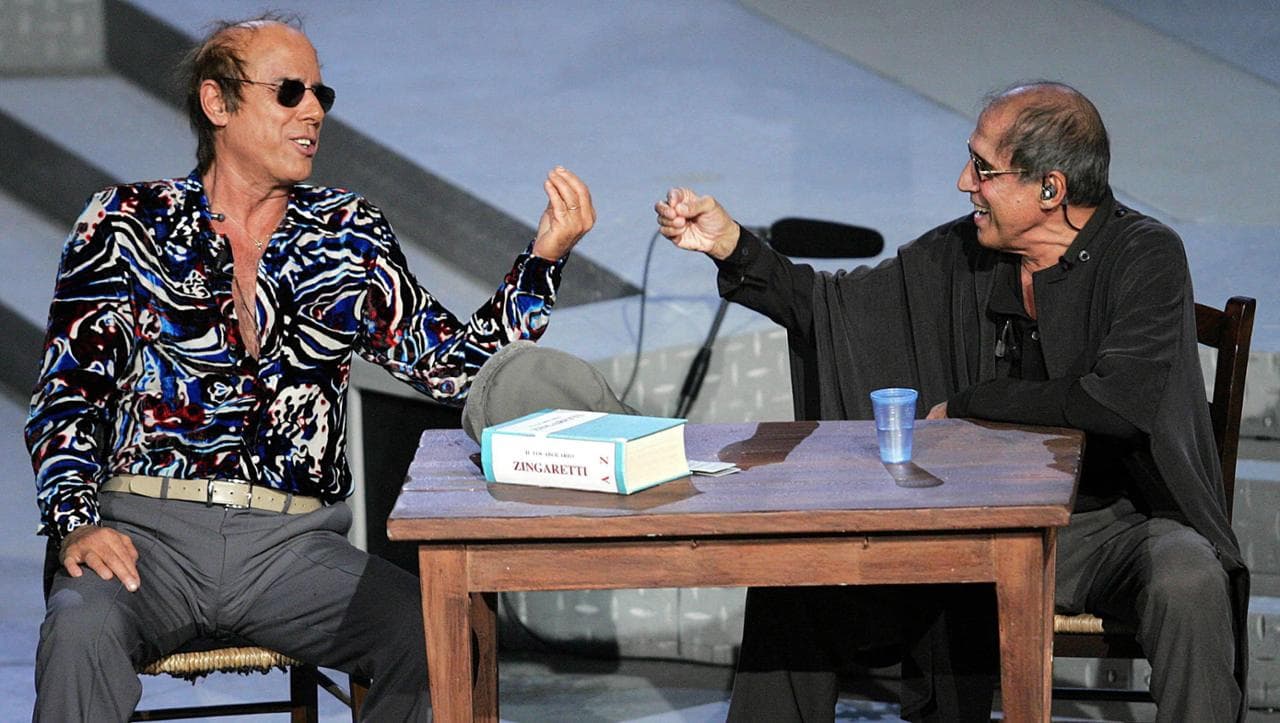 Teocoli (a sinistra) imita Celentano