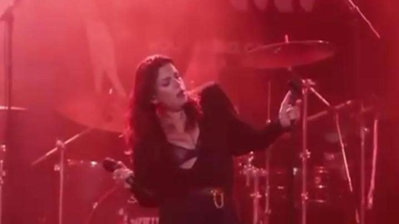 Emma sul palco a Los Angeles: tutto esaurito per il live al Whisky a Go Go
