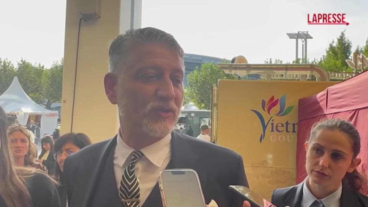 Il ministro Giuli alla Buchmesse: "Tavolo con editori? Presto una data, vogliamo ripartire di slancio"