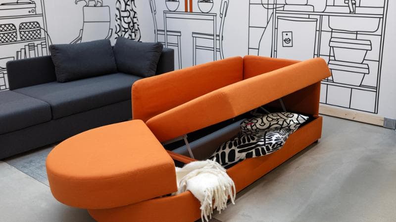 Divano modulare e scomponibile: un esempio della polifunzionalità di Ikea