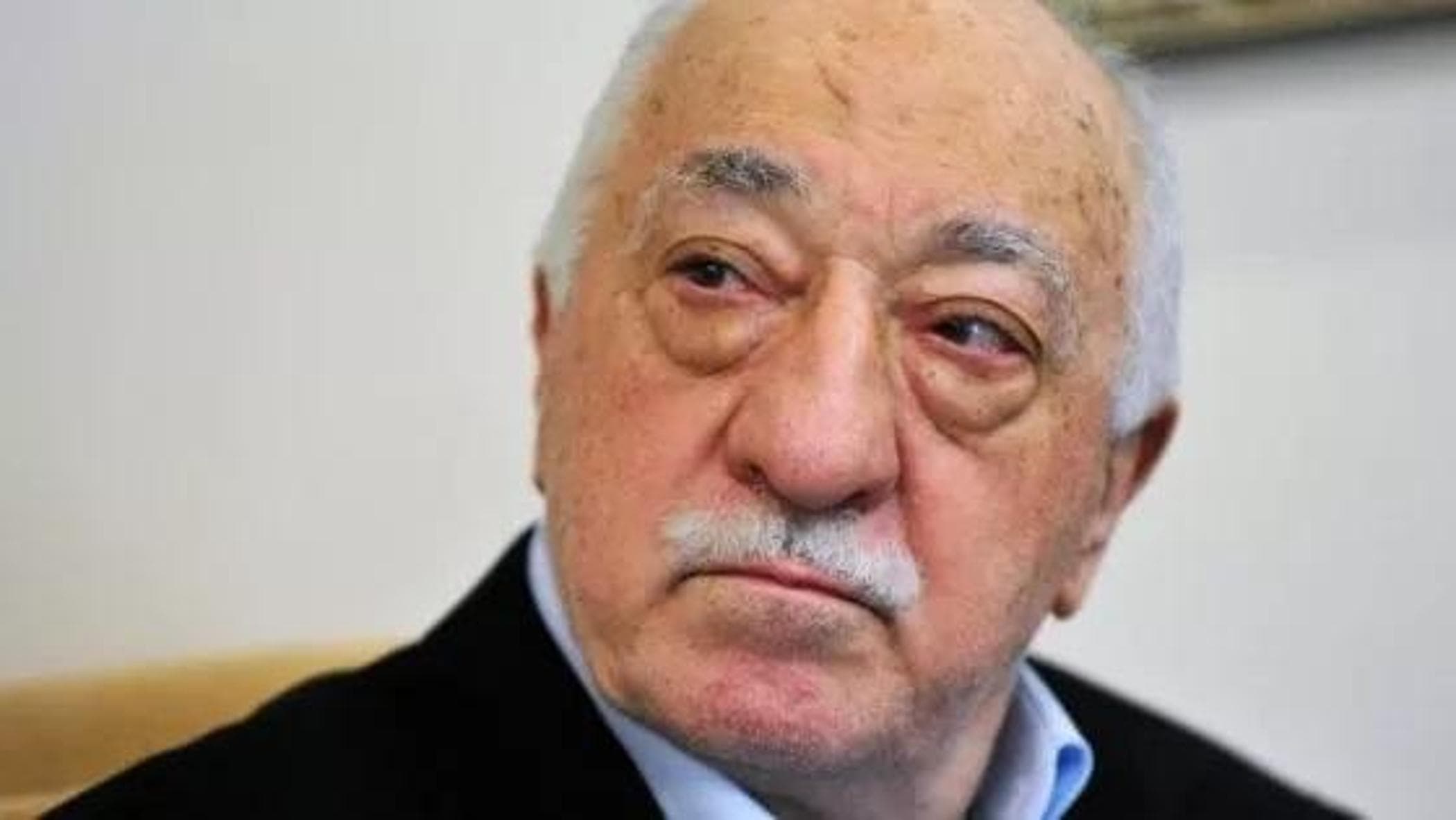 Türkiye'nin 2016'da Erdoğan'a yönelik darbenin beyni olarak gördüğü dini lider Fethullah Gülen hayatını kaybetti