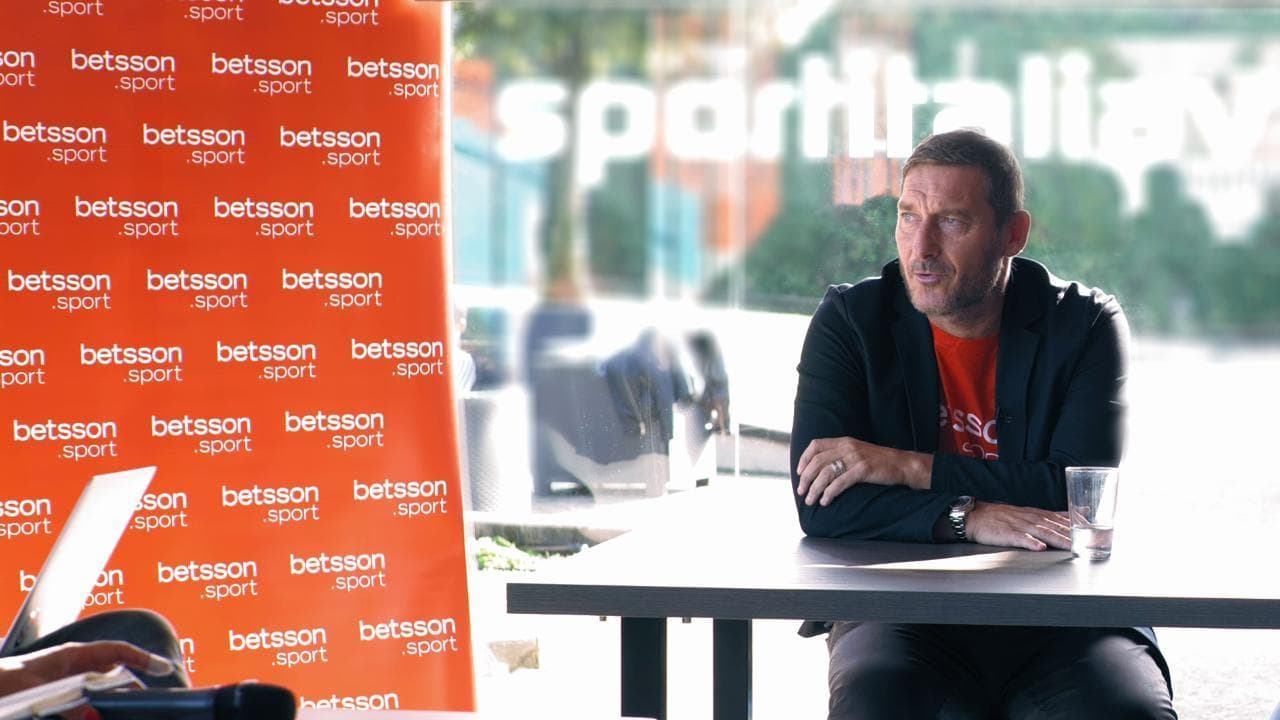 Francesco Totti: "Il mio ritorno in campo? Qualche squadra mi ha chiamato e mi ha messo in testa strani pensieri"