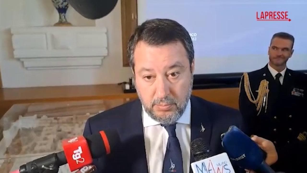 Salvini: "Mail su Meloni? Magistrato andrebbe licenziato, scambia il tribunale per un centro sociale"