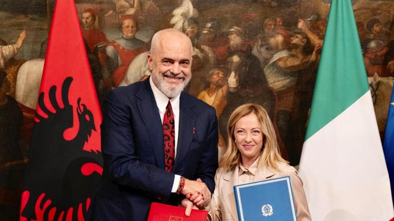 Giorgia Meloni con il premier Edi Rama
