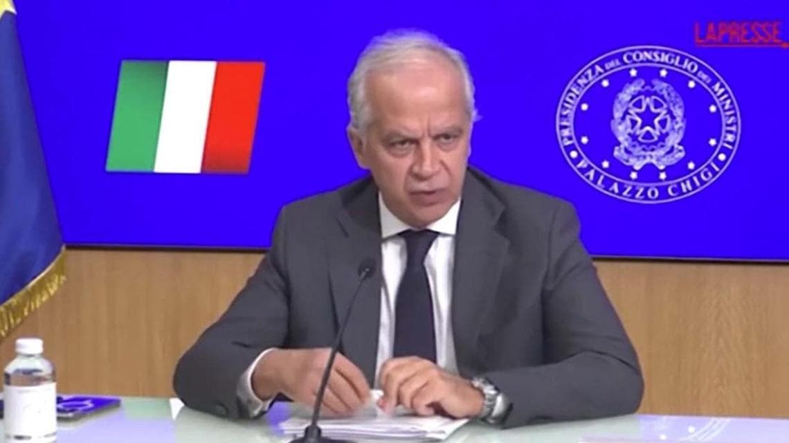 Migranti, Piantedosi: "L'elenco dei paesi sicuri passa da 22 a 19. Eliminati Camerun, Nigeria e Colombia"