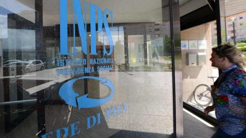 Pensioni minime, verso aumento di 6 euro nel 2025