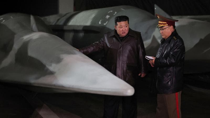 Kim Jong-un visita i missili balistici intercontinentali, nel mezzo dell’escalation per l’invio delle truppe nordcoreane in Russia