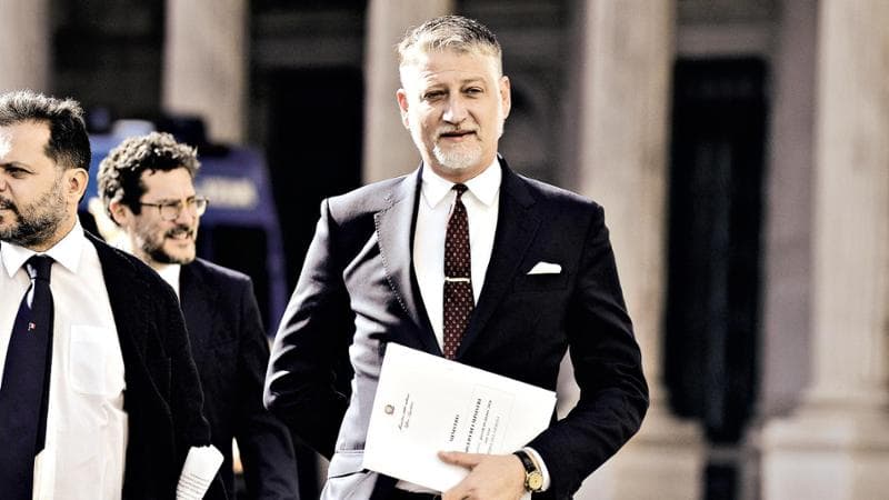 ROME, ITALY - OCTOBER 10: Alessandro Giuli, Minister of Culture, arrives in Piazza Colonna to participate in the Council of Ministers at Palazzo Chigi,on October 10 , 2024 in Rome, Italy.  Photo by Simona Granati - Corbis/Corbis via Getty Images)