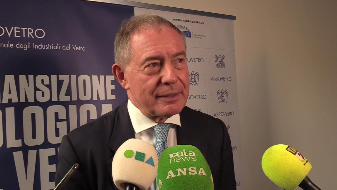 Urso: "Il sistema dell'auto è al collasso, chiediamo risorse comuni europee"