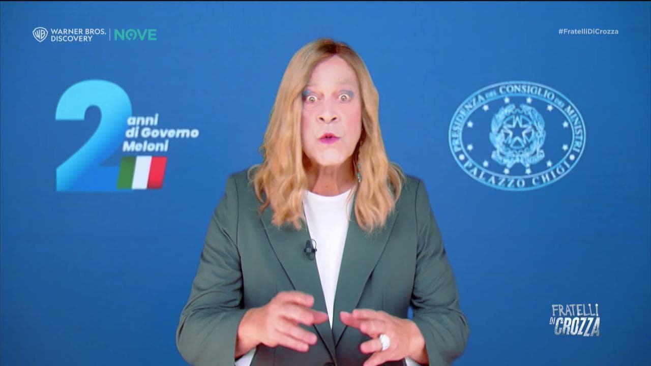 Crozza-Meloni: "Fra un po' i tribunali li chiudiamo tutti e domande abolite"
