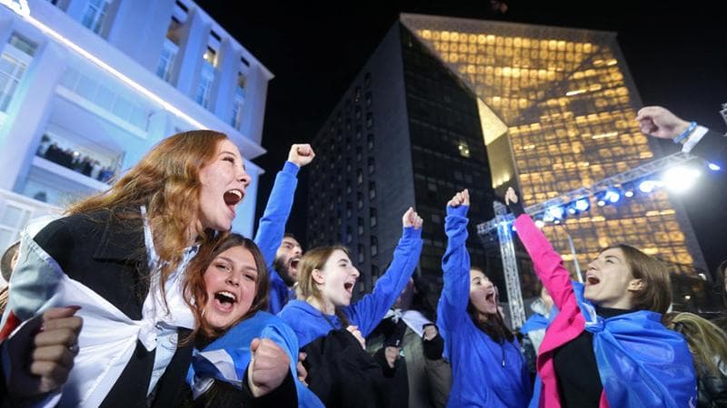 Georgia, vince il filorusso Ivanishvili. Insorgono gli europeisti: “È un golpe”