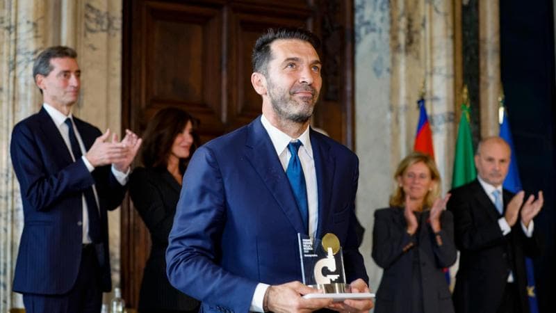 Gianluigi Buffon premiato al Quirinale